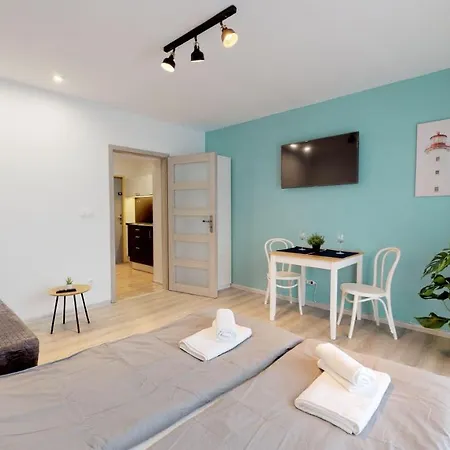 New By Nivy & Bus Station W Ac