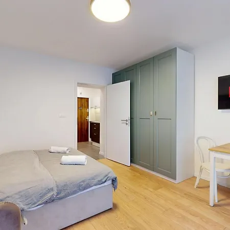 Διαμέρισμα New By Nivy & Bus Station W Ac *